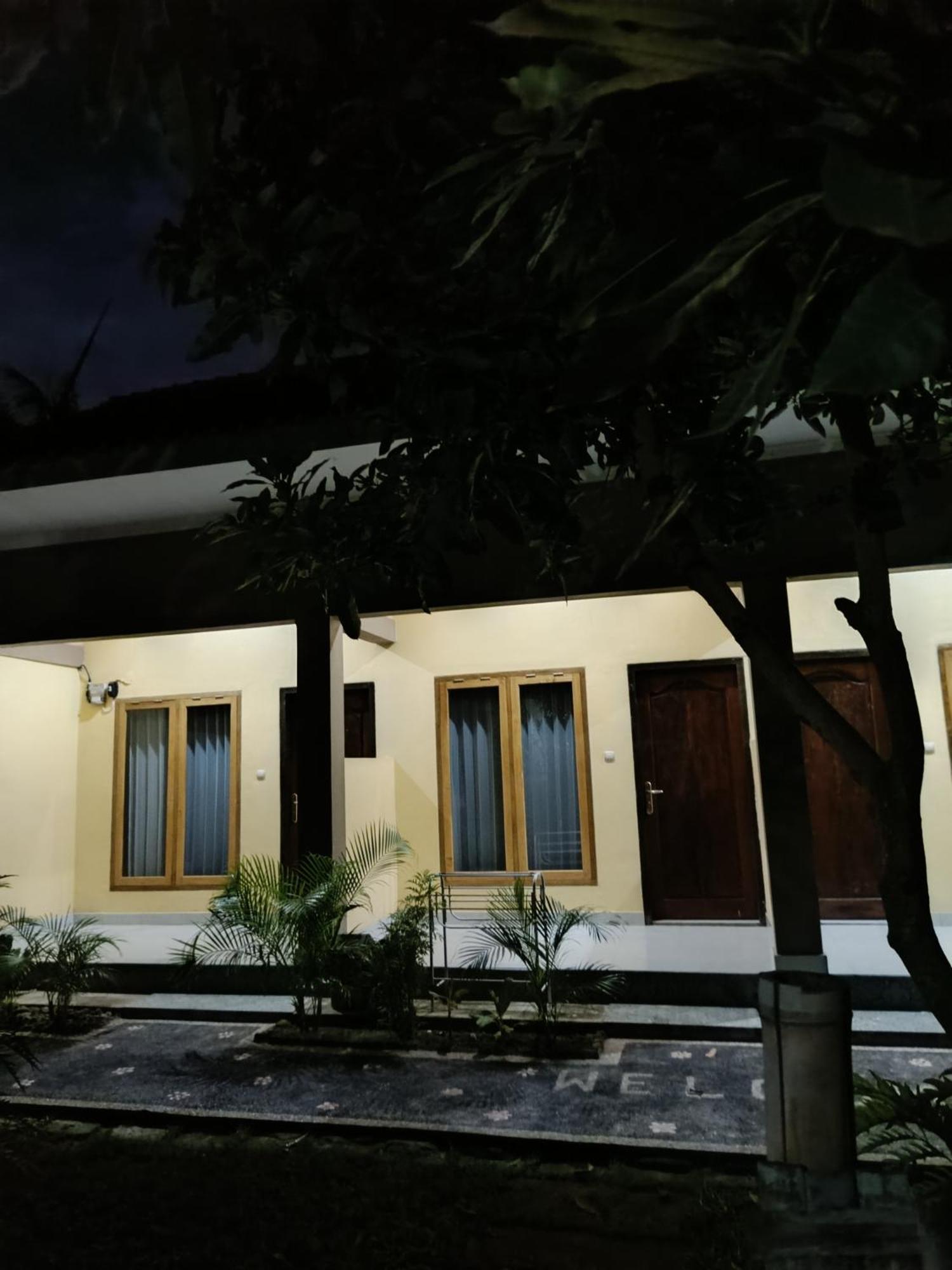 Honey Home Kuta  Ngoại thất bức ảnh